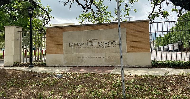 Lamar High School Houston Lockdown: police & authorities investigates shooting